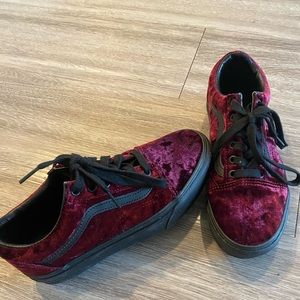 Vans velvet platform